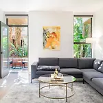 2Br Hollywood Luxury Condo